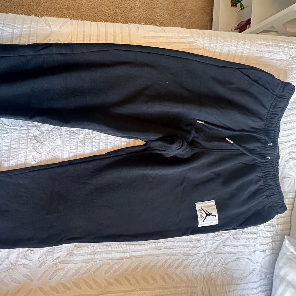 Jordan Flight Hoodie and Jordan Flight Sweat Pant (Men’s size L) - Picture 4 of 6